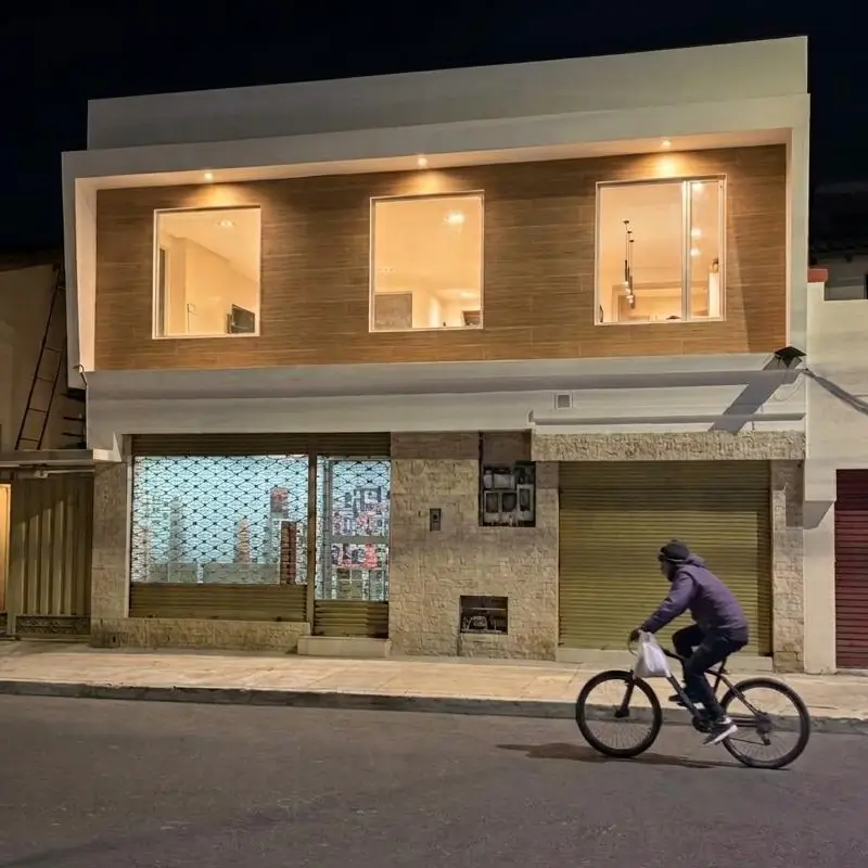 Fachada de San Carlos después de la ampliación